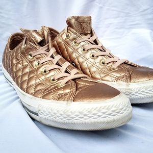 Converse All-Stars Women's Fashion Sneakers. Size 9.5. Quilted. Golden Pink.